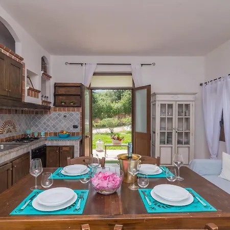 Le Dimore Di With Shared Pool - Happy דירה